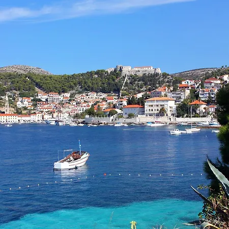 Hvar 4004b